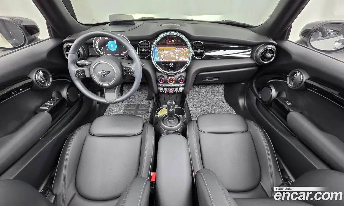 Mini Cooper Convertible 2024 1.5 автомат (гидро), фото 7 Mini Cooper Convertible 2024 1.5 автомат (гидро), фото 7