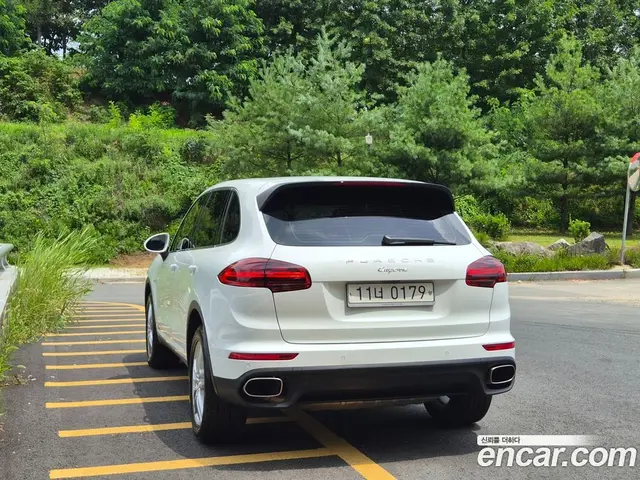 Porsche Cayenne 2016 3.0 автомат (гидро), миниатюра 2