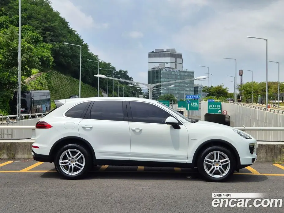 Porsche Cayenne 2016 3.0 автомат (гидро), фото 3