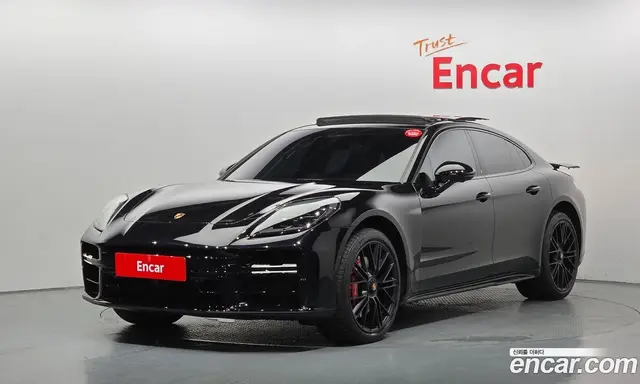 Porsche Panamera, 2025, 4 088 км