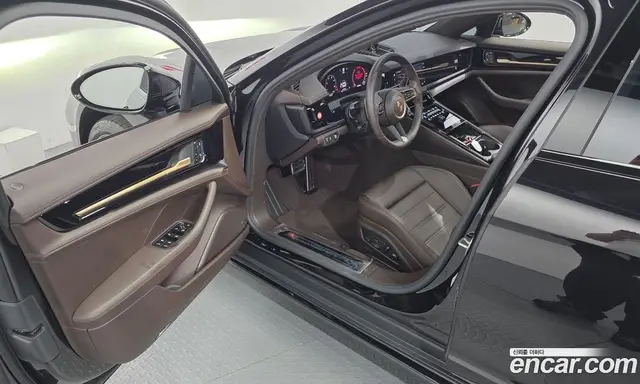 Porsche Panamera 2025 4.0 автомат (гидро), миниатюра 10