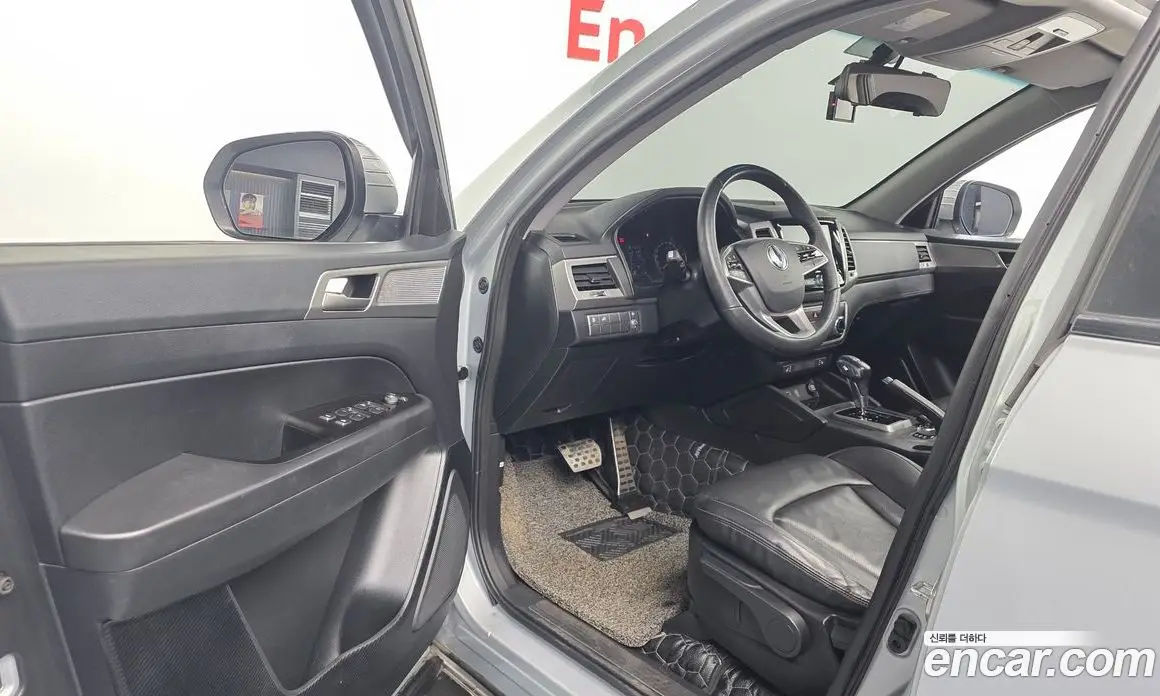 SsangYong Rexton 2018 2.2 автомат (гидро), фото 10