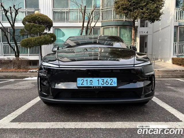 Tesla Model Y, 2026, 2 300 км