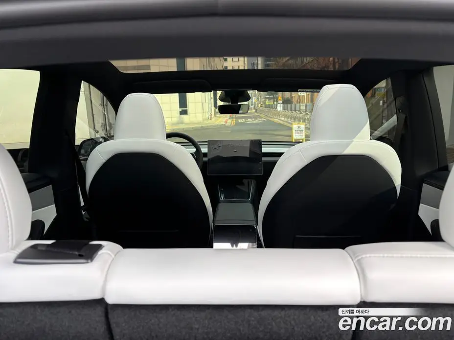 Tesla Model Y 2026 автомат (гидро), фото 12 Tesla Model Y 2026 автомат (гидро), фото 12