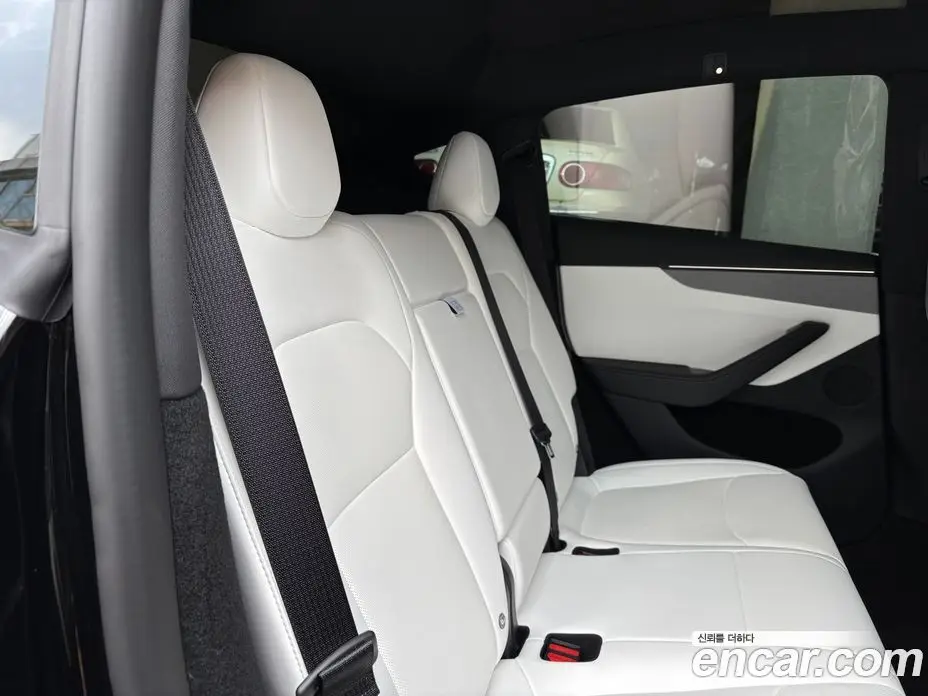 Tesla Model Y 2026 автомат (гидро), фото 19 Tesla Model Y 2026 автомат (гидро), фото 19