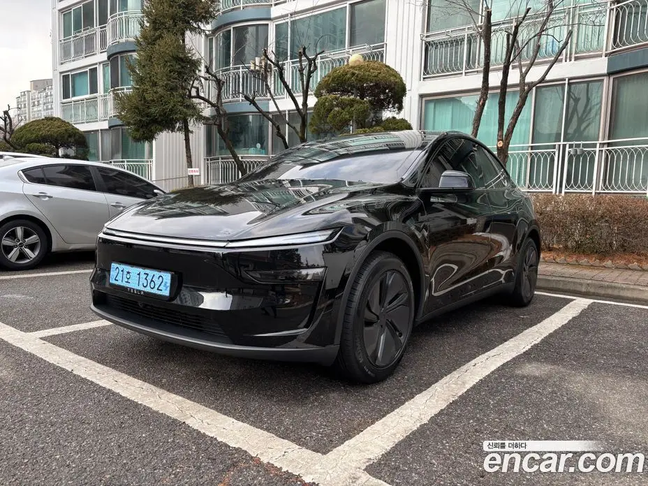 Tesla Model Y 2026 автомат (гидро), фото 3 Tesla Model Y 2026 автомат (гидро), фото 3