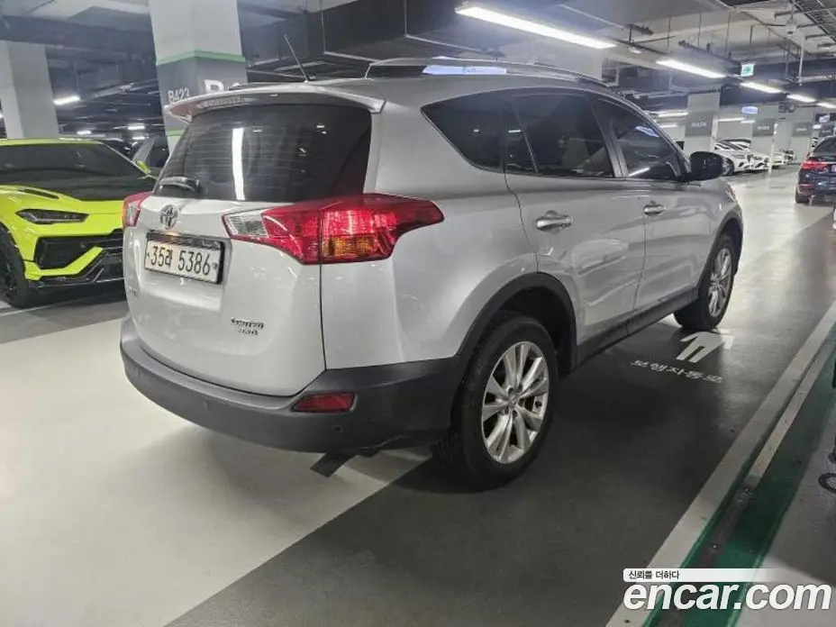 Toyota RAV4 2014 2.5 автомат (гидро), фото 4