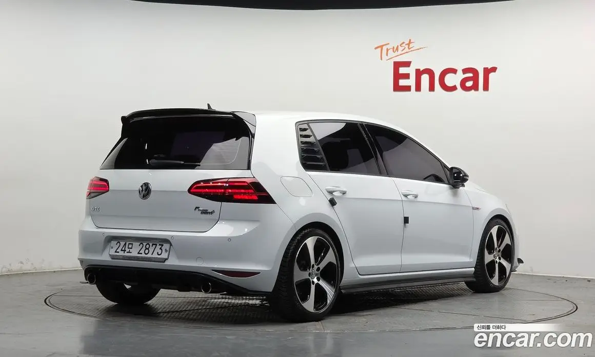 Volkswagen Golf 2014 2.0 автомат (гидро), фото 2 Volkswagen Golf 2014 2.0 автомат (гидро), фото 2