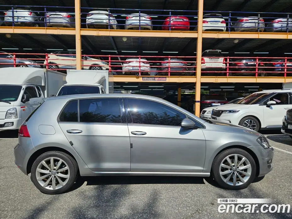 Volkswagen Golf 2014 1.6 автомат (гидро), фото 3