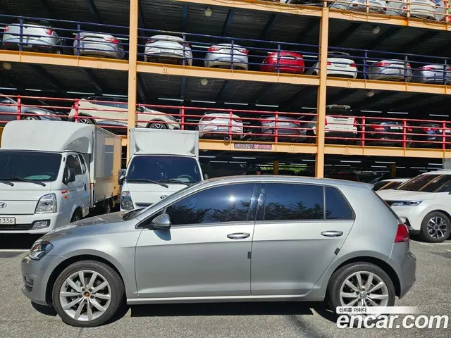 Volkswagen Golf 2014 1.6 автомат (гидро), миниатюра 7