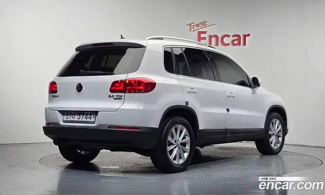 Volkswagen Tiguan 2013 2.0 автомат (гидро), миниатюра 2