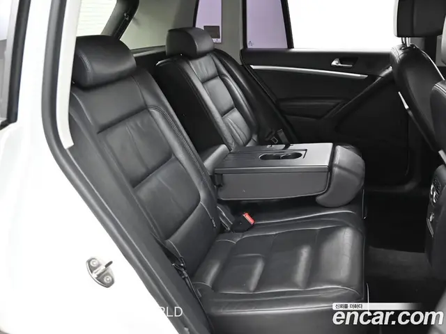 Volkswagen Tiguan 2015 2.0 автомат (гидро), миниатюра 12