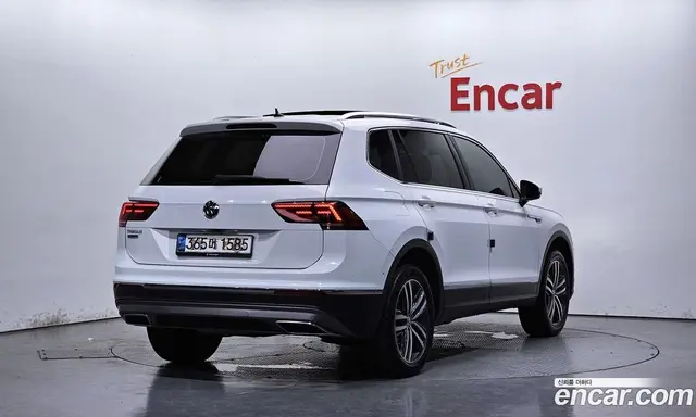 Volkswagen Tiguan 2020 2.0 автомат (гидро), миниатюра 2