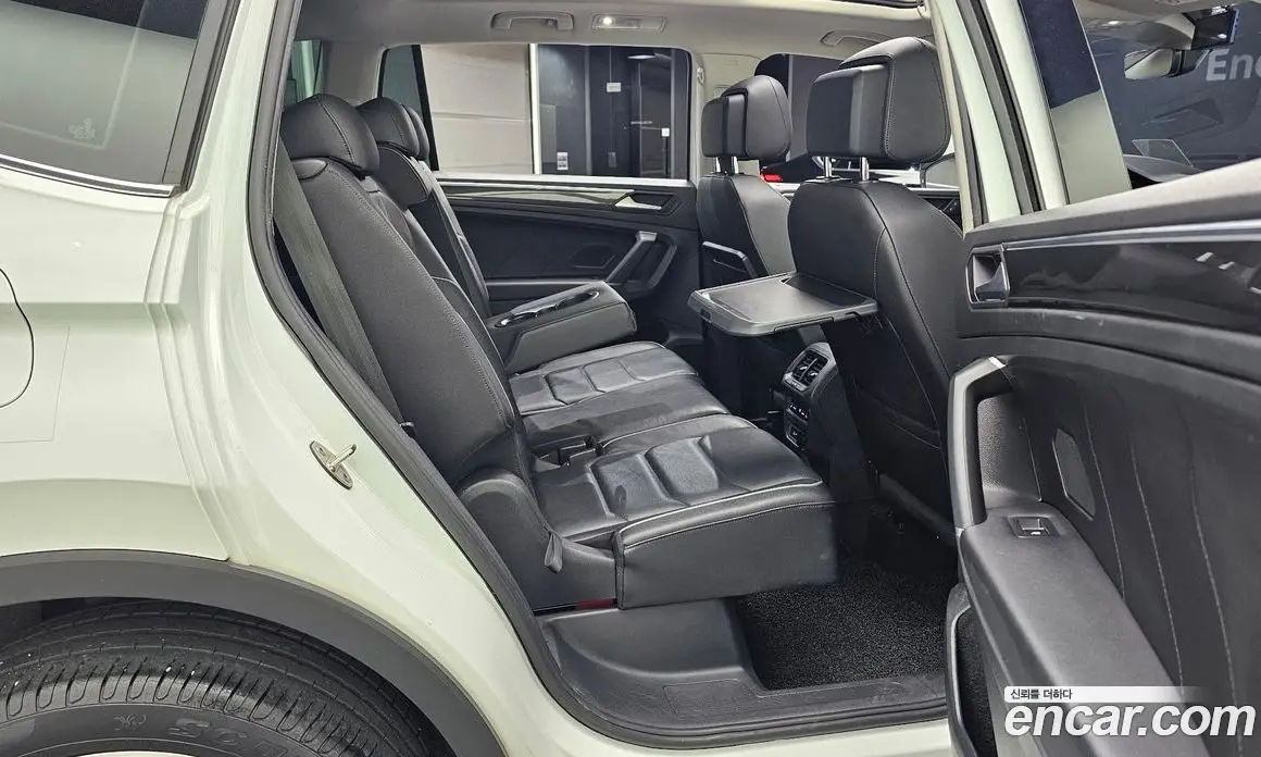 Volkswagen Tiguan 2020 2.0 автомат (гидро), фото 12