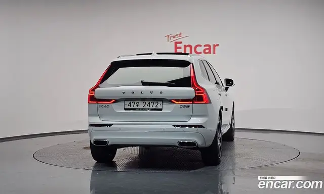 Volvo XC60 2018 2.0 автомат (гидро), миниатюра 3 Volvo XC60 2018 2.0 автомат (гидро), миниатюра 3