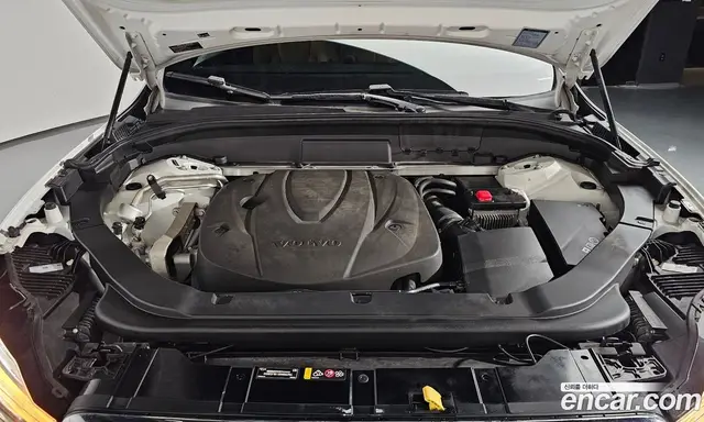 Volvo XC60 2018 2.0 автомат (гидро), миниатюра 5 Volvo XC60 2018 2.0 автомат (гидро), миниатюра 5