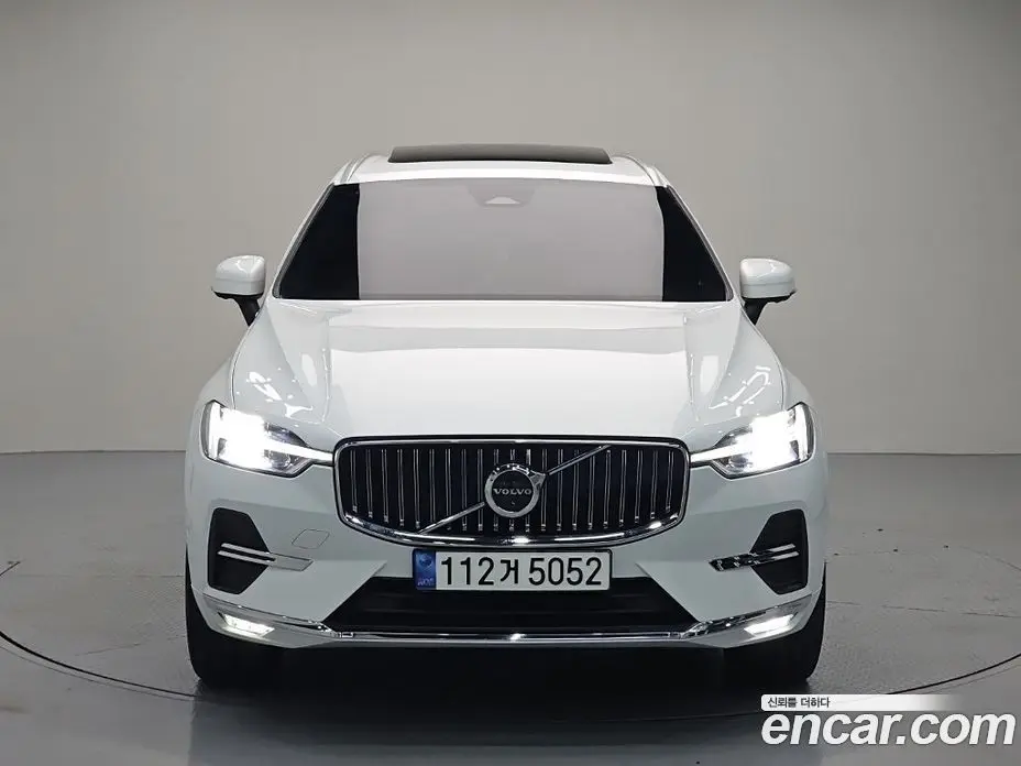 Volvo XC60 2022 2.0 автомат (гидро), фото 2 Volvo XC60 2022 2.0 автомат (гидро), фото 2