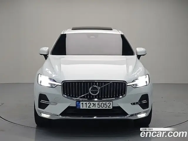 Volvo XC60 2022 2.0 автомат (гидро), миниатюра 2 Volvo XC60 2022 2.0 автомат (гидро), миниатюра 2