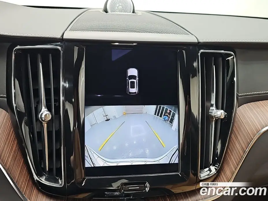 Volvo XC60 2022 2.0 автомат (гидро), фото 16 Volvo XC60 2022 2.0 автомат (гидро), фото 16