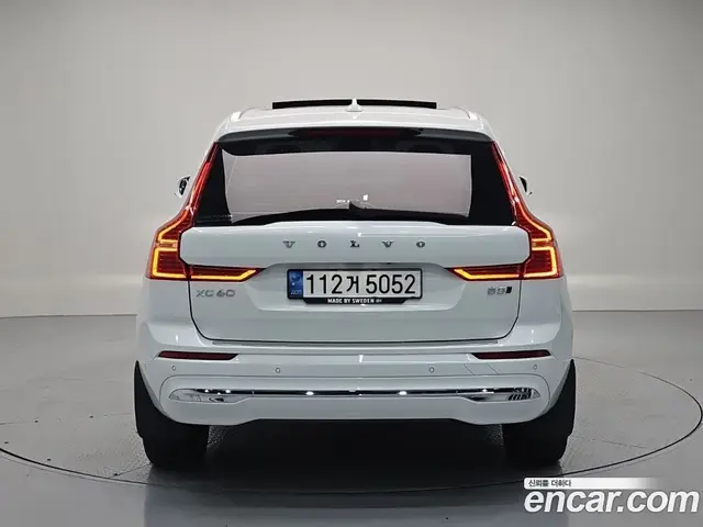 Volvo XC60 2022 2.0 автомат (гидро), миниатюра 3 Volvo XC60 2022 2.0 автомат (гидро), миниатюра 3