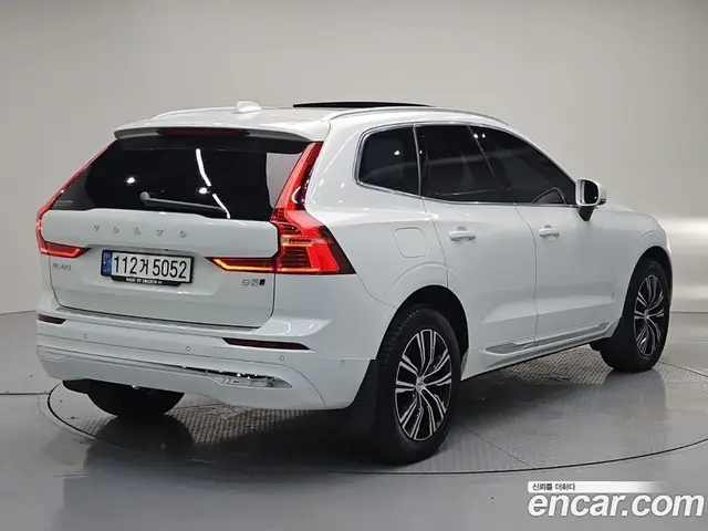 Volvo XC60 2022 2.0 автомат (гидро), миниатюра 4 Volvo XC60 2022 2.0 автомат (гидро), миниатюра 4