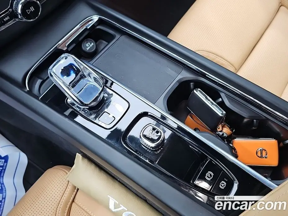 Volvo XC60 2022 2.0 автомат (гидро), фото 9 Volvo XC60 2022 2.0 автомат (гидро), фото 9