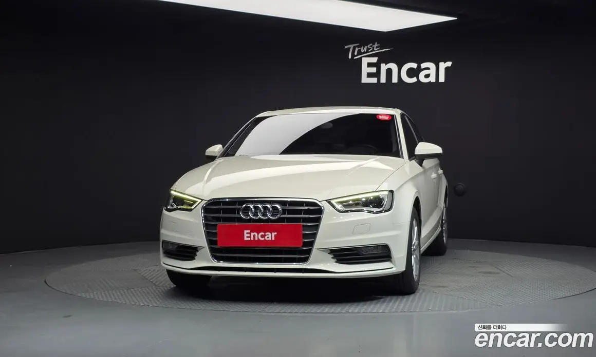 Audi A3 2014 1.6 автомат (гидро), фото 3
