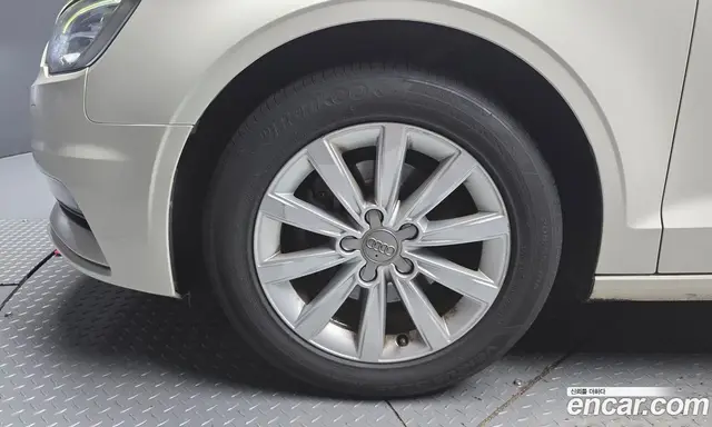 Audi A3 2014 1.6 автомат (гидро), миниатюра 5