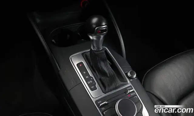 Audi A3 2014 1.6 автомат (гидро), миниатюра 9