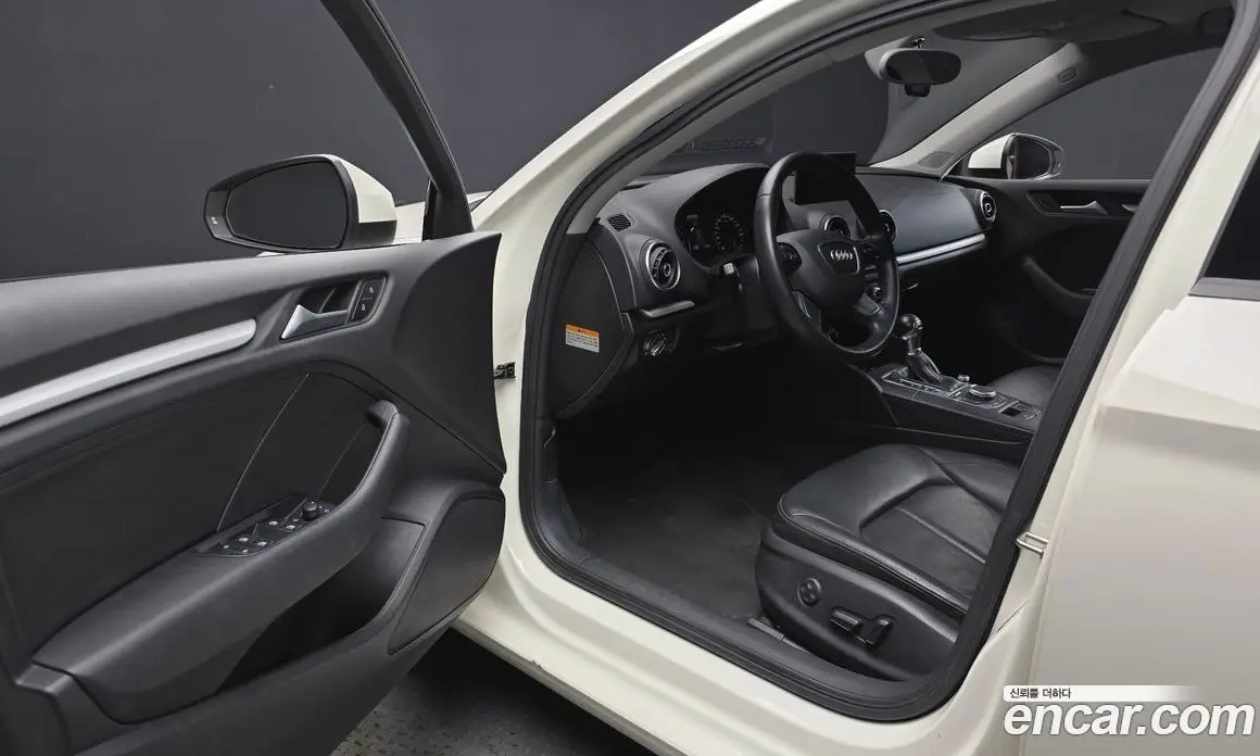 Audi A3 2014 1.6 автомат (гидро), фото 10