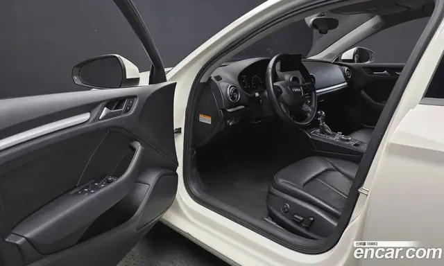 Audi A3 2014 1.6 автомат (гидро), миниатюра 10