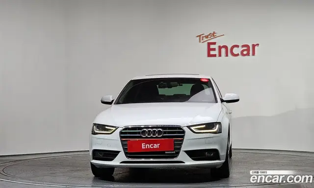 Audi A4 2013 2.0 автомат (гидро), миниатюра 3