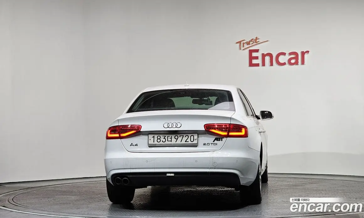 Audi A4 2013 2.0 автомат (гидро), фото 4