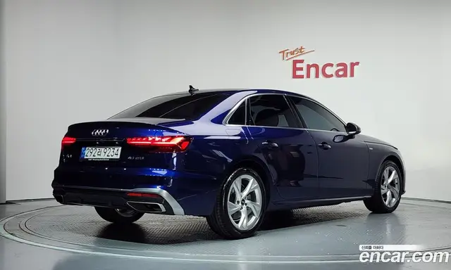 Audi A4 2022 2.0 автомат (гидро), миниатюра 2