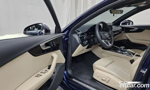 Audi A4 2022 2.0 автомат (гидро), миниатюра 10