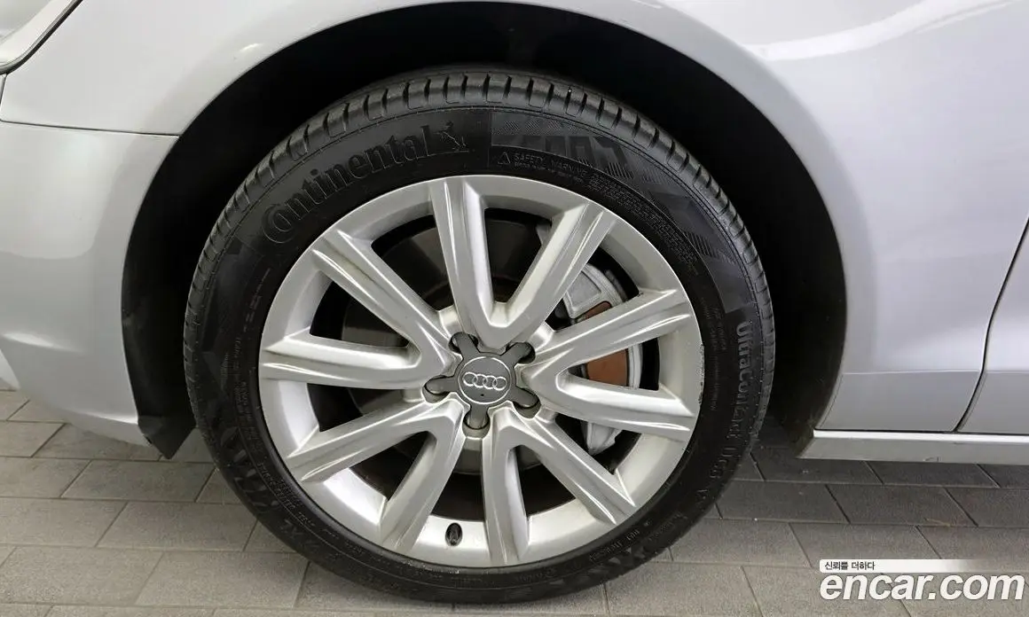 Audi A6 2011 3.0 автомат (гидро), фото 5