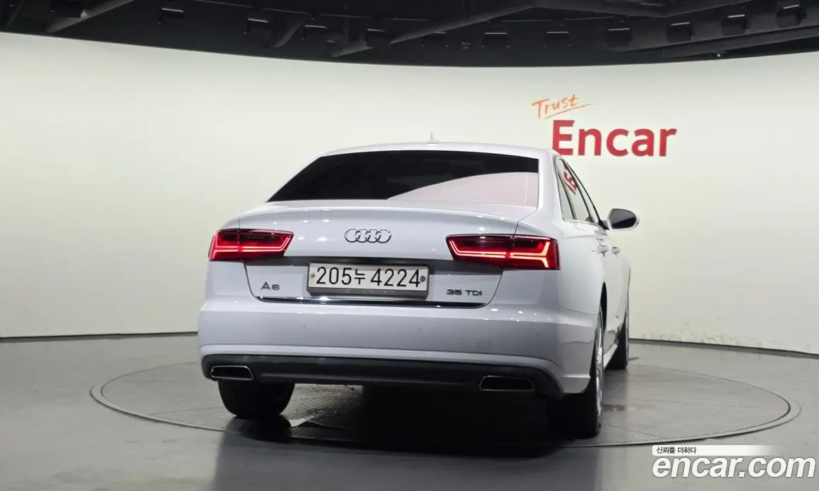Audi A6 2015 2.0 автомат (гидро), фото 4