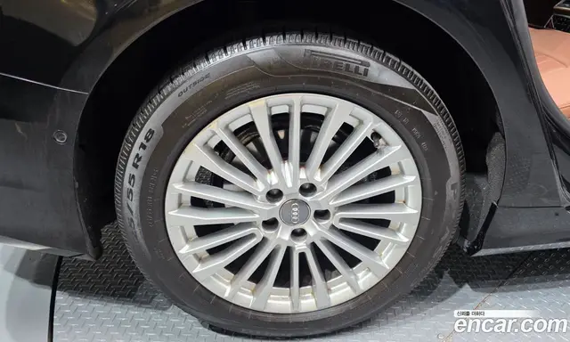 Audi A6 2021 2.0 автомат (гидро), миниатюра 5