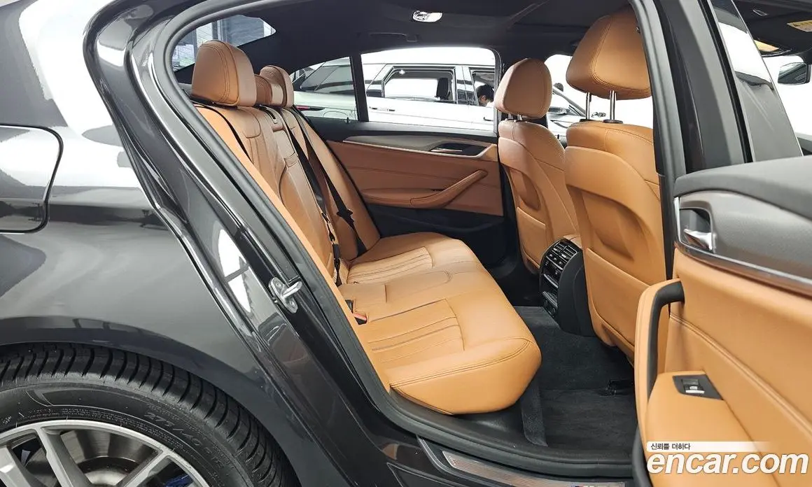 BMW 5 серия 2017 2.0 автомат (гидро), фото 12 BMW 5 серия 2017 2.0 автомат (гидро), фото 12