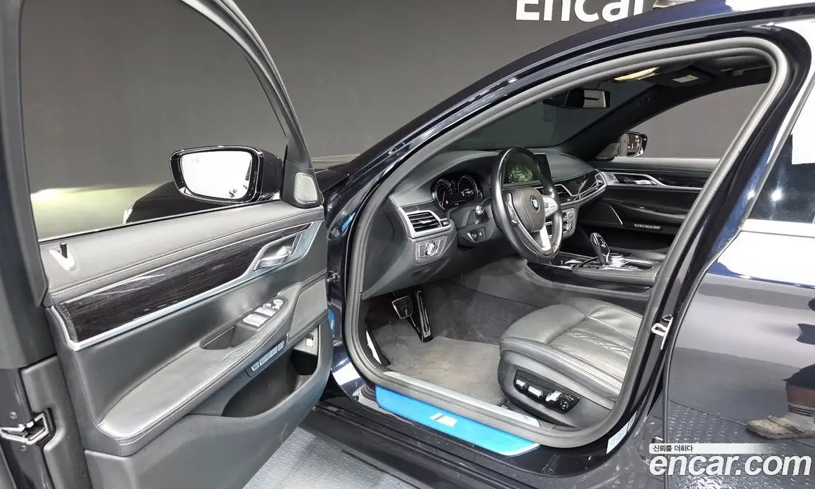 BMW 7 серия 2018 3.0 автомат (гидро), фото 10