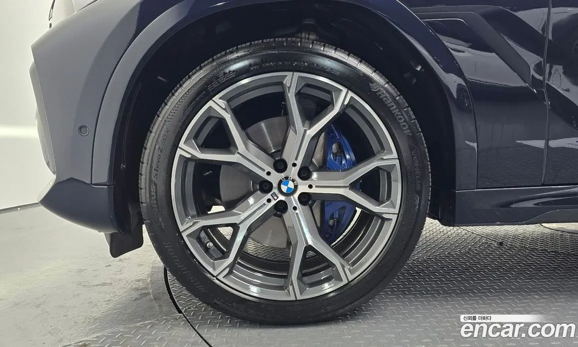 BMW X6 2021 3.0 автомат (гидро), фото 5