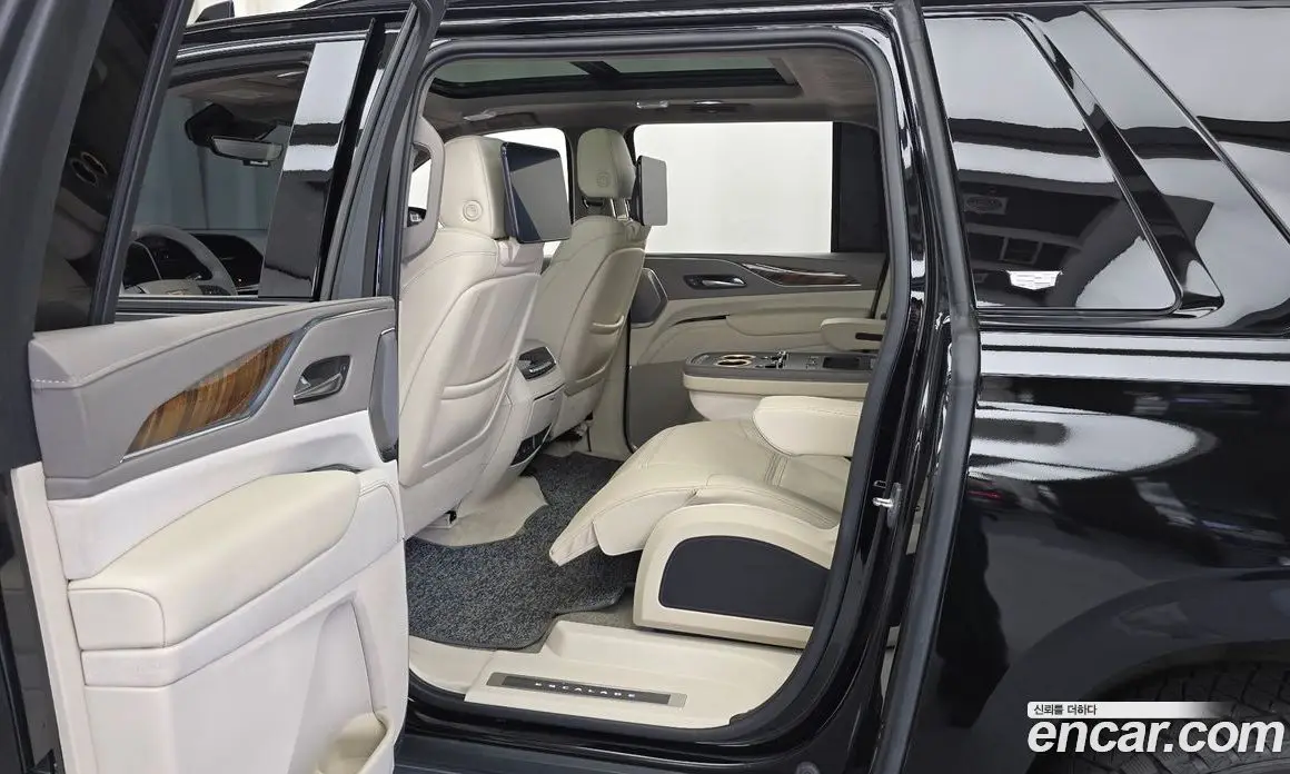 Cadillac Escalade 2021 6.2 автомат (гидро), фото 11 Cadillac Escalade 2021 6.2 автомат (гидро), фото 11