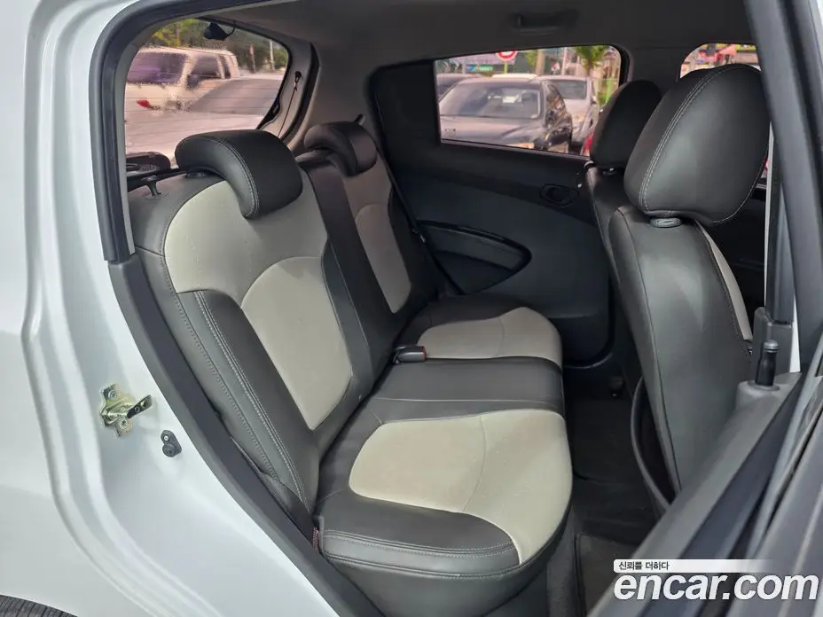 Chevrolet Spark 2012 1.0 автомат (гидро), фото 20