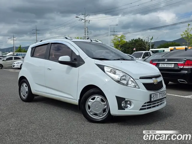 Chevrolet Spark 2012 1.0 автомат (гидро), миниатюра 3