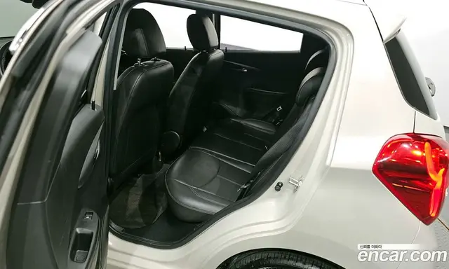 Chevrolet Spark 2015 1.0 автомат (гидро), миниатюра 11