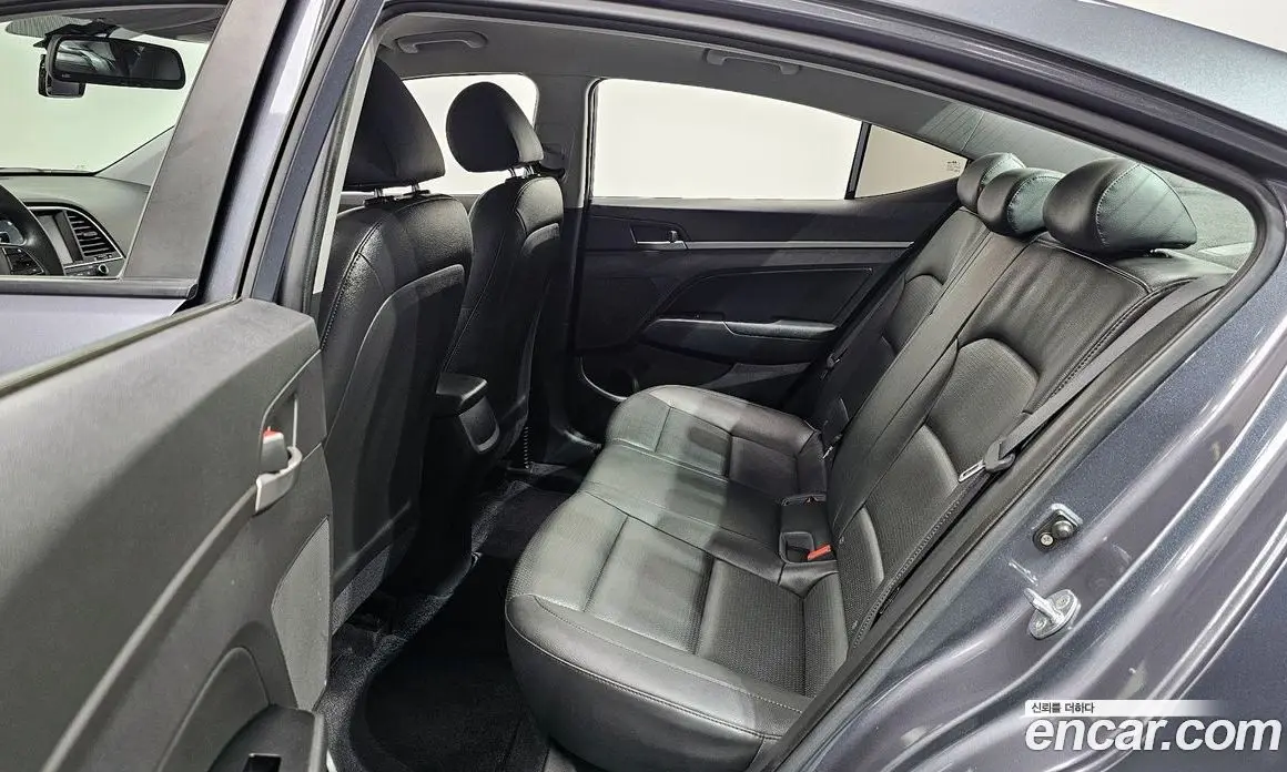 Hyundai Avante 2018 1.6 автомат (гидро), фото 11 Hyundai Avante 2018 1.6 автомат (гидро), фото 11