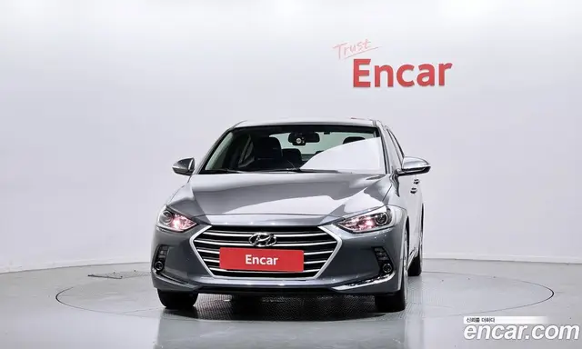 Hyundai Avante 2018 1.6 автомат (гидро), миниатюра 3 Hyundai Avante 2018 1.6 автомат (гидро), миниатюра 3