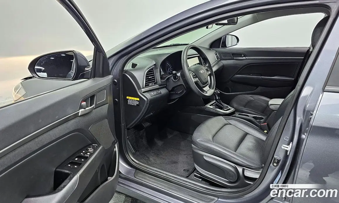 Hyundai Avante 2018 1.6 автомат (гидро), фото 10 Hyundai Avante 2018 1.6 автомат (гидро), фото 10