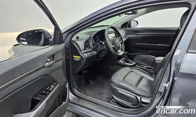 Hyundai Avante 2018 1.6 автомат (гидро), миниатюра 10 Hyundai Avante 2018 1.6 автомат (гидро), миниатюра 10