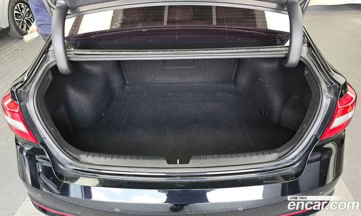 Hyundai Sonata 2016 1.6 автомат (гидро), фото 20